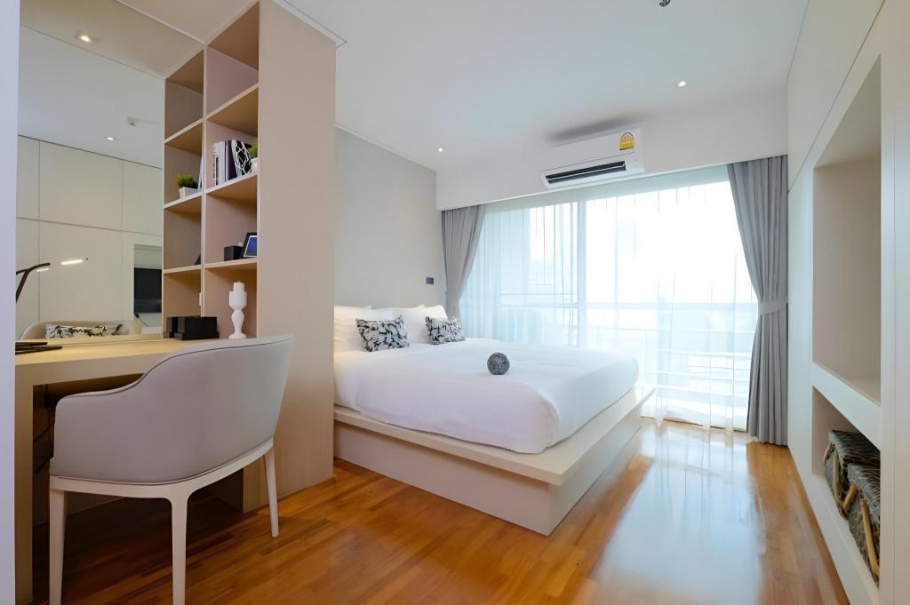 Superior 1-Bedroom Apartment