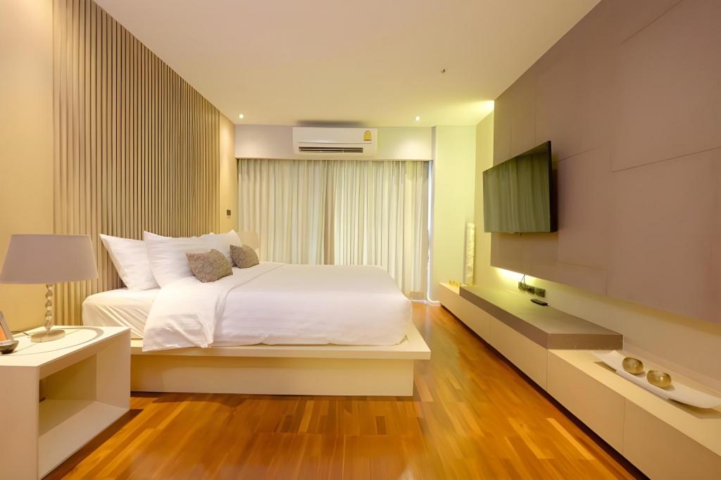 Royal 2-Bedroom Suite