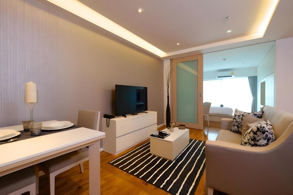 Superior 1-Bedroom Apartment