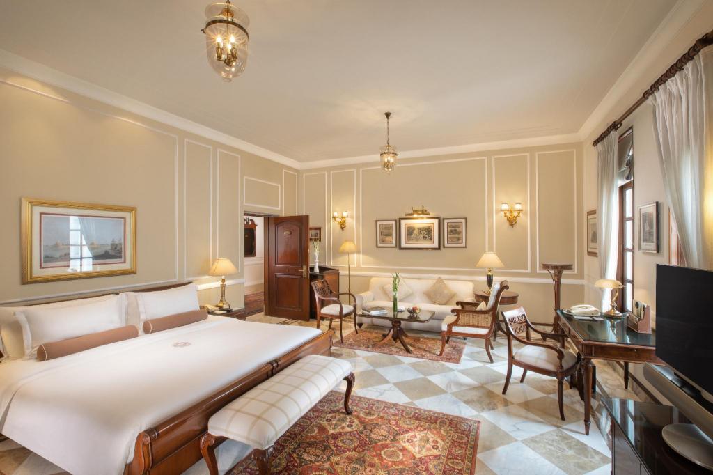 Grand Heritage Room - Bedroom
