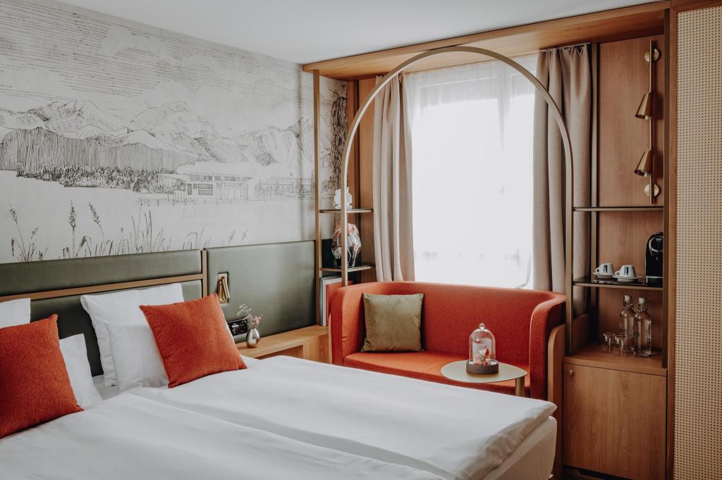 Deluxe Double - Bedroom