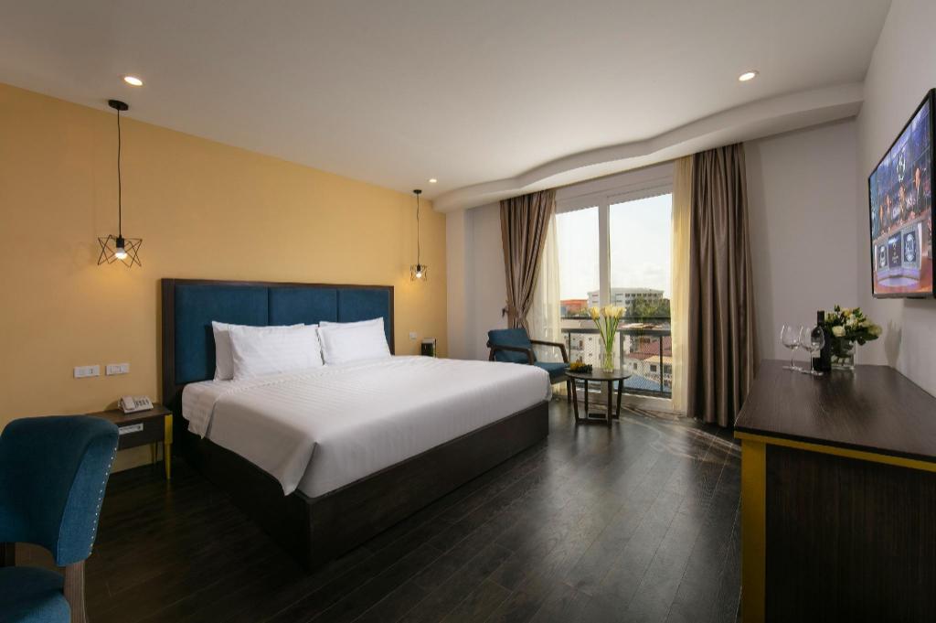 Deluxe Double Room - Guestroom