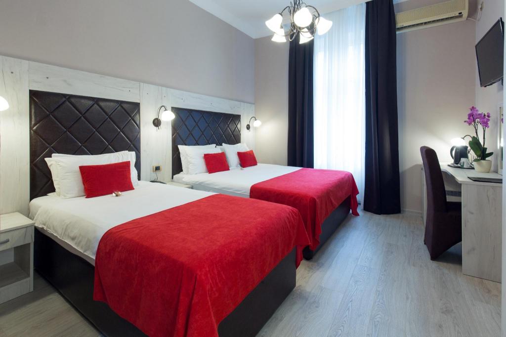 Comfort Triple Room - Bedroom