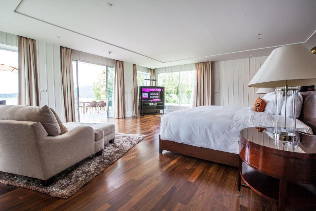 Panwa 2-Bedroom Sea View Suite - Bed