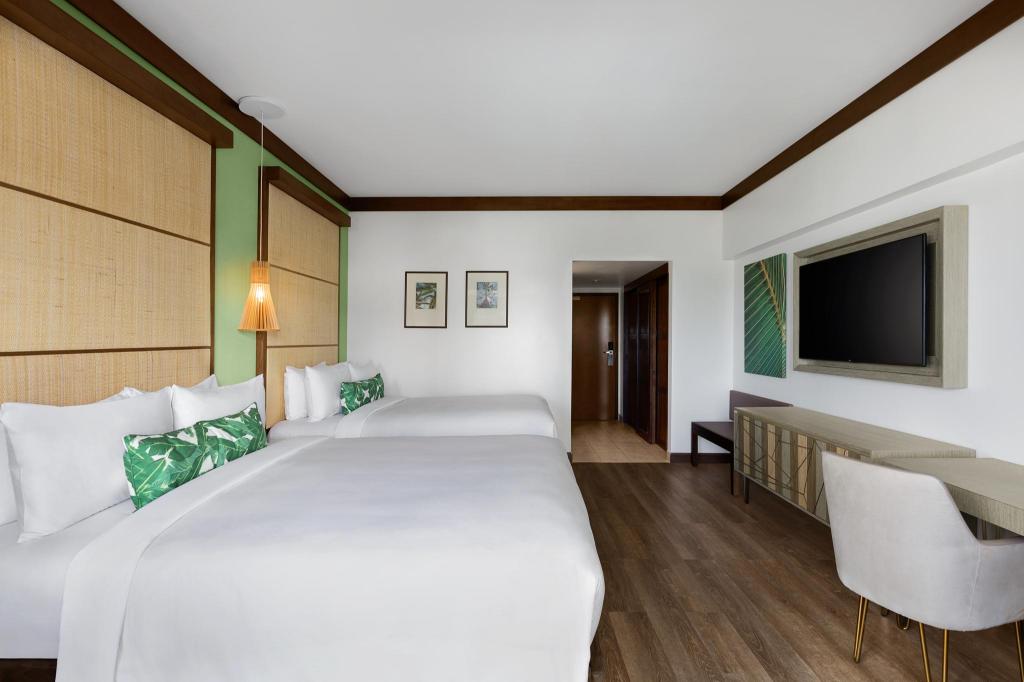 Superior 2 Queen Accessible - View