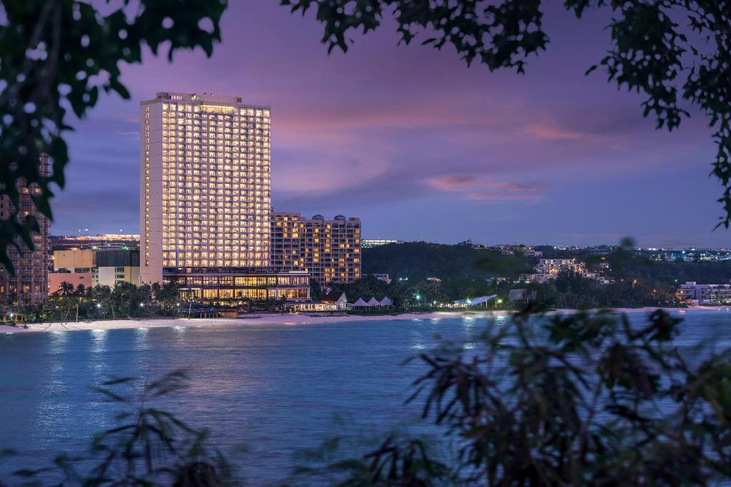 Dusit Thani Guam Resort 전경