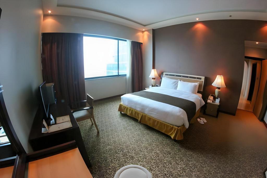 Three Bedroom Suite - Bedroom