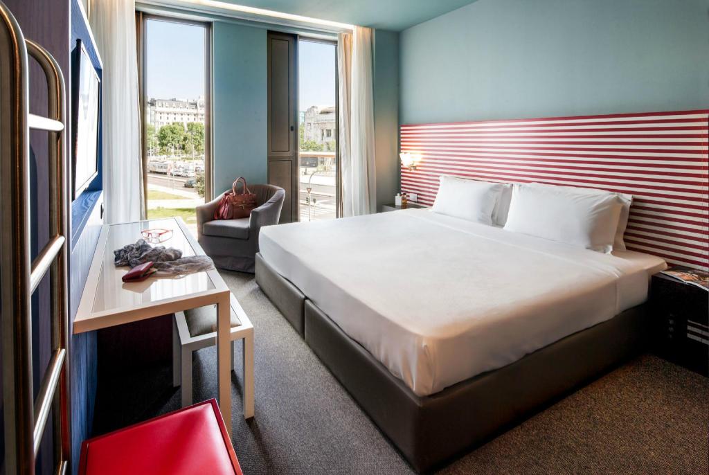 Double for Single Use - View