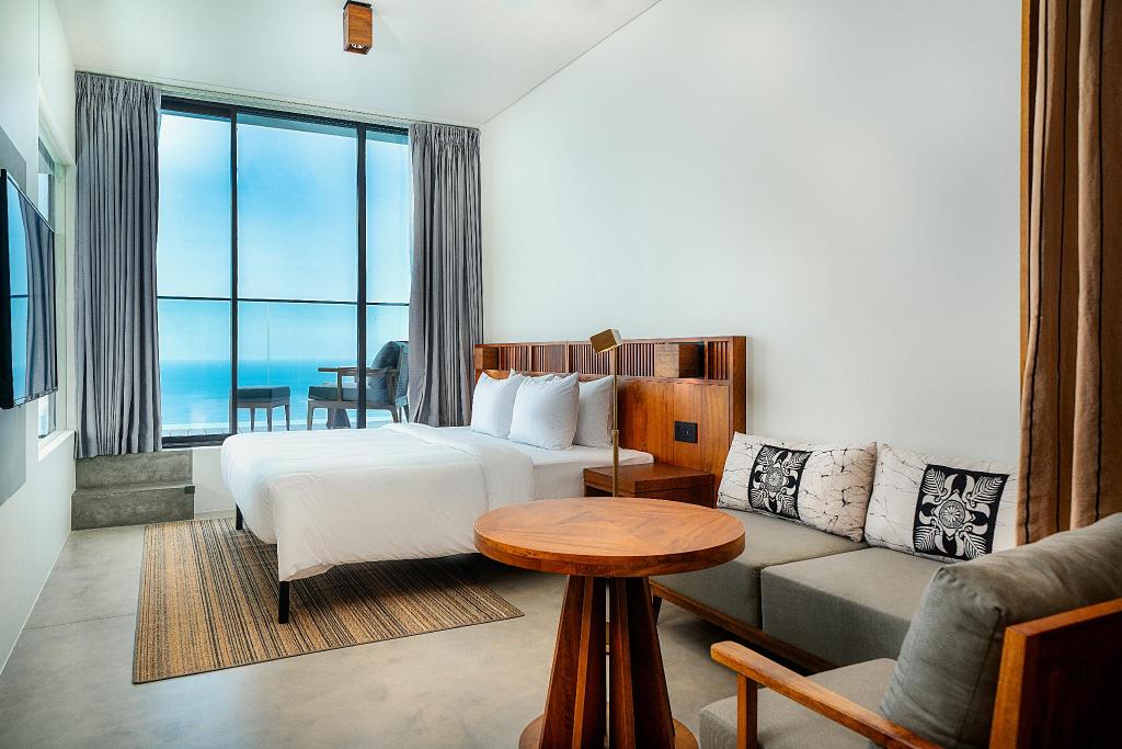 Deluxe Studio - Interior view