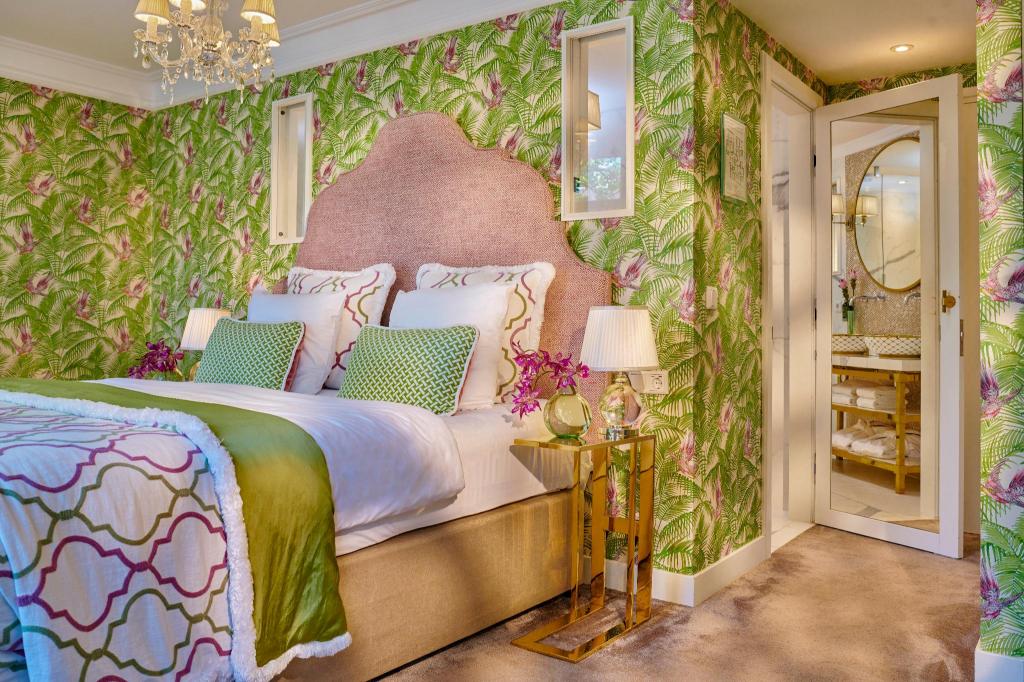 Deluxe room with Canal View - Guestroom