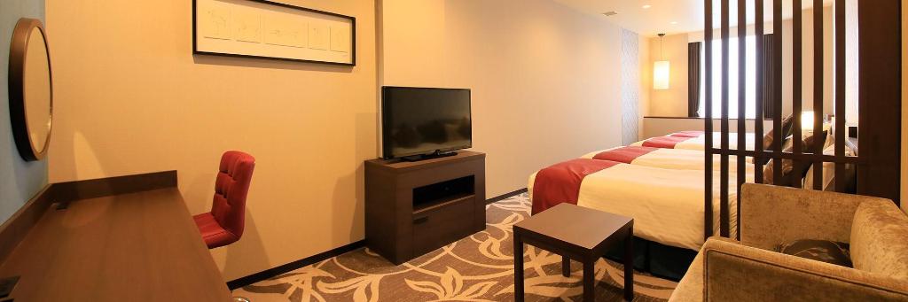 Deluxe Triple Room for 4Adults - Guestroom