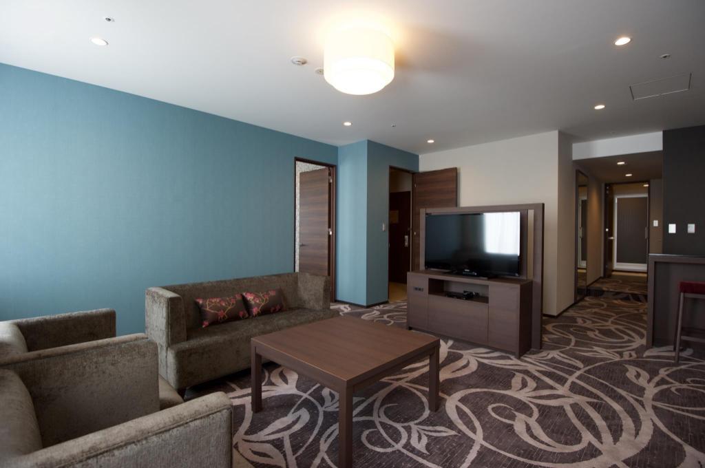 Corner Suite Room 