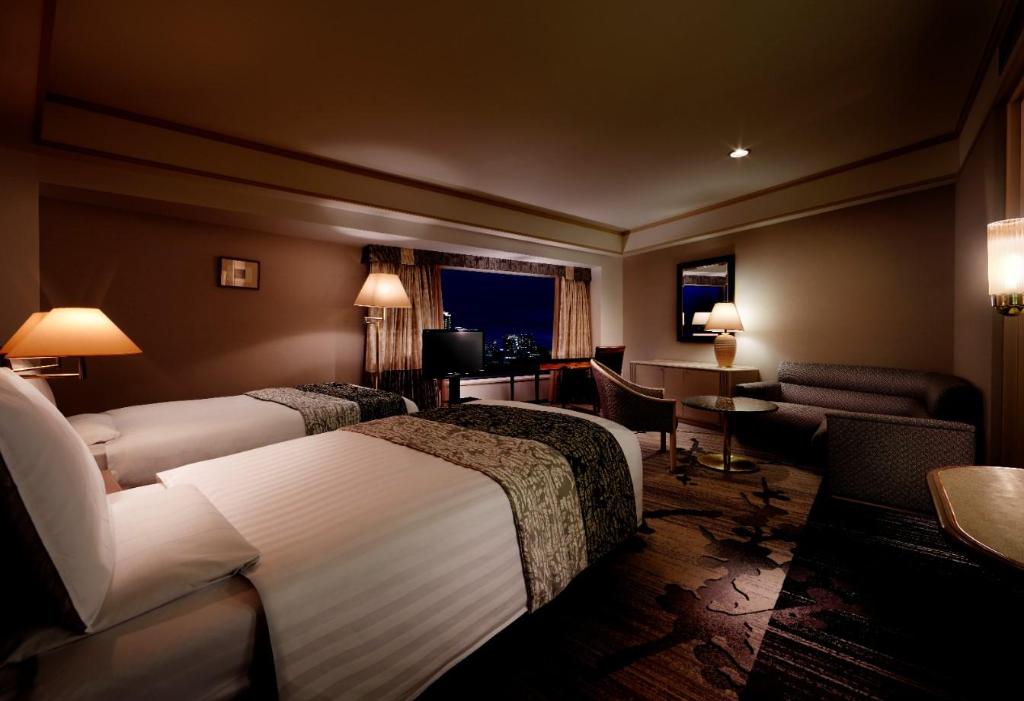 Corner Suite for 4 Persons Non-Smoking - Bed