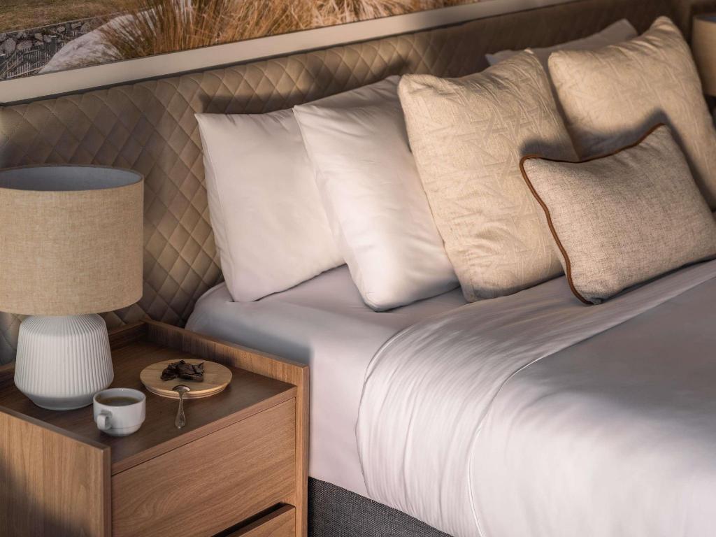 Deluxe Hotel Room - Guestroom