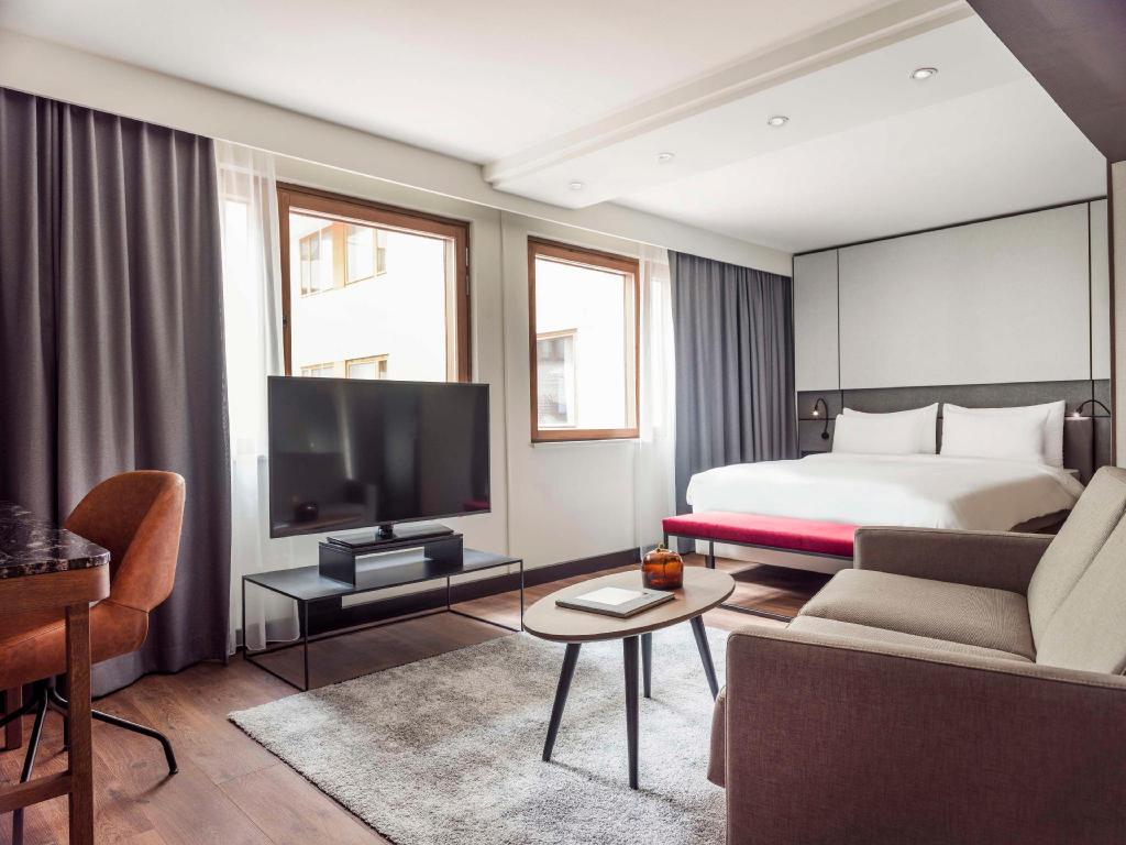 Family Room - Guestroom