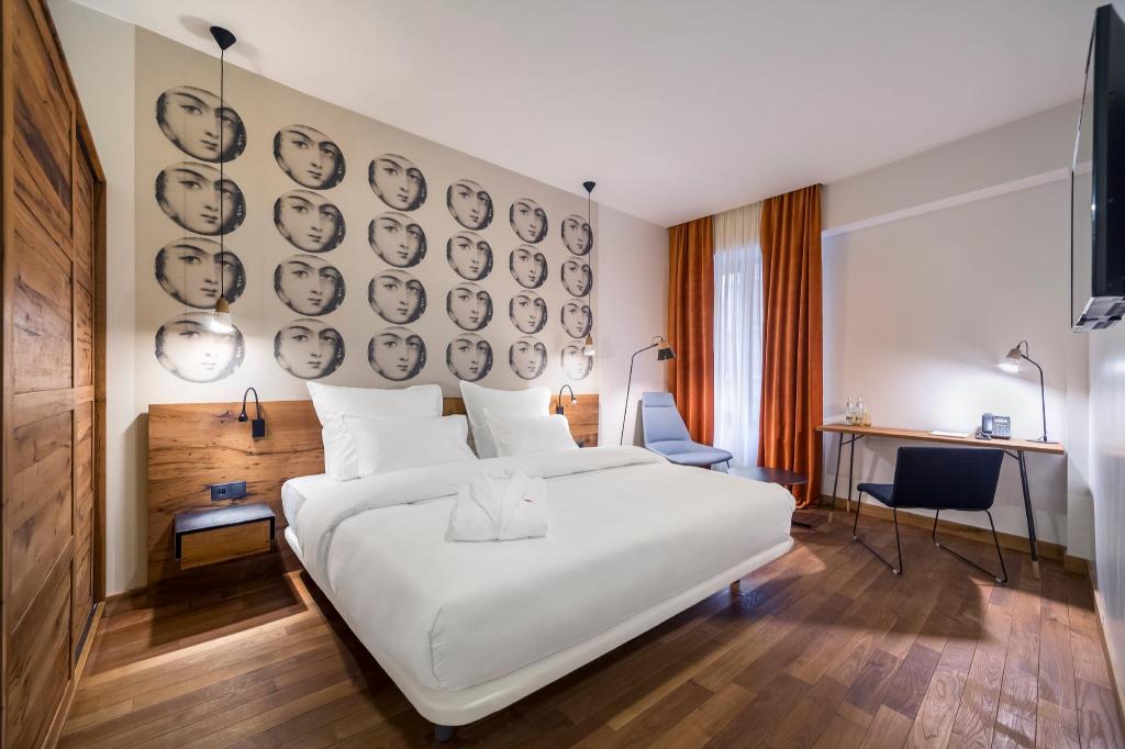 Standard Double Room - Room plan