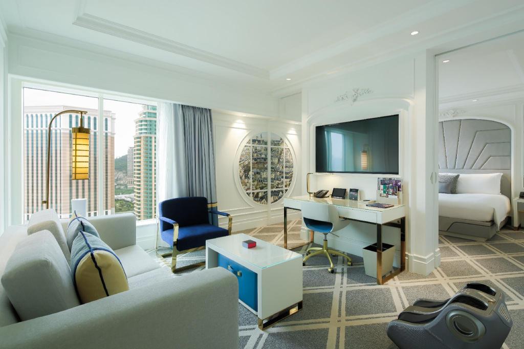 Champagne Suite King - Room plan