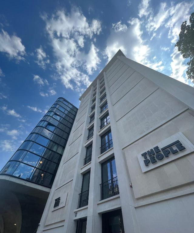 The People Paris Marais 전경