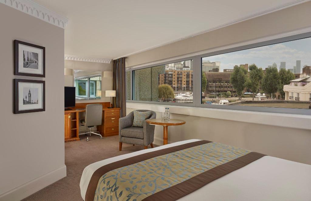 Standard Sleeper Double - Guestroom