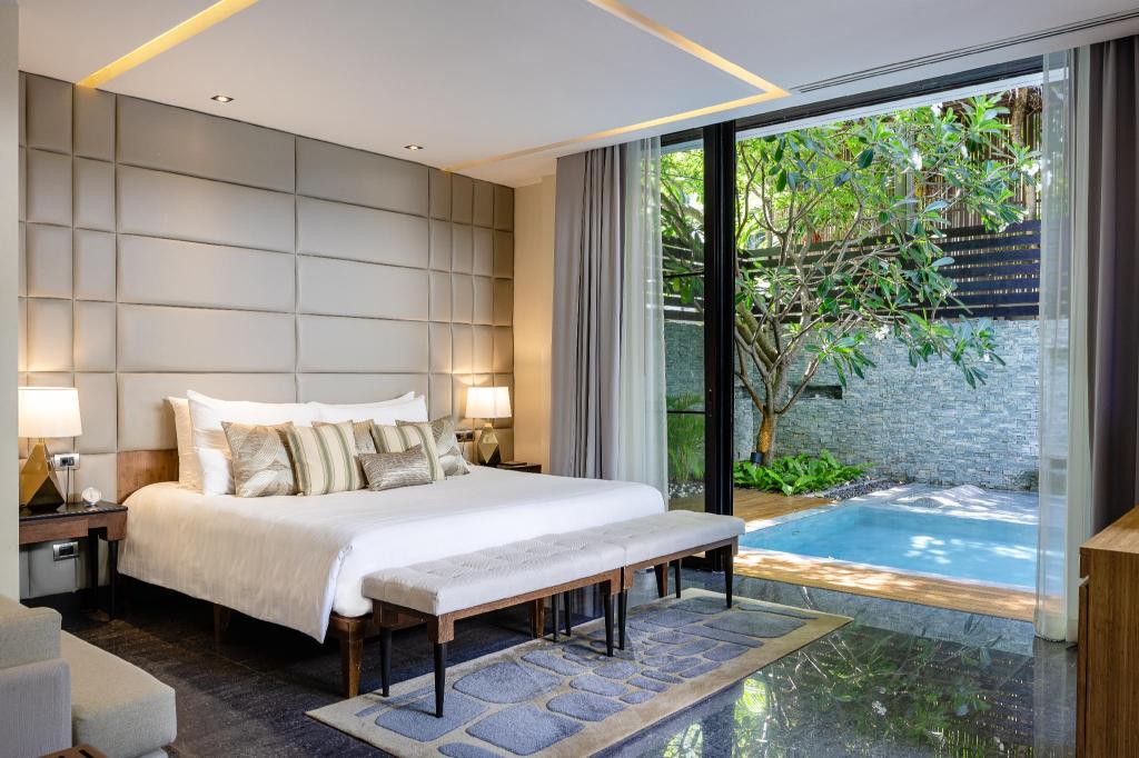 3 Bedroom Pool Villa - Bed